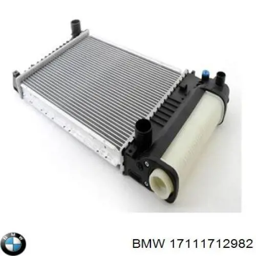 17111712982 BMW радиатор