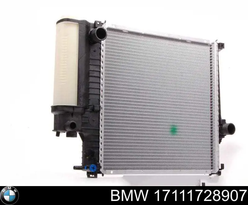 17111728907 BMW радиатор
