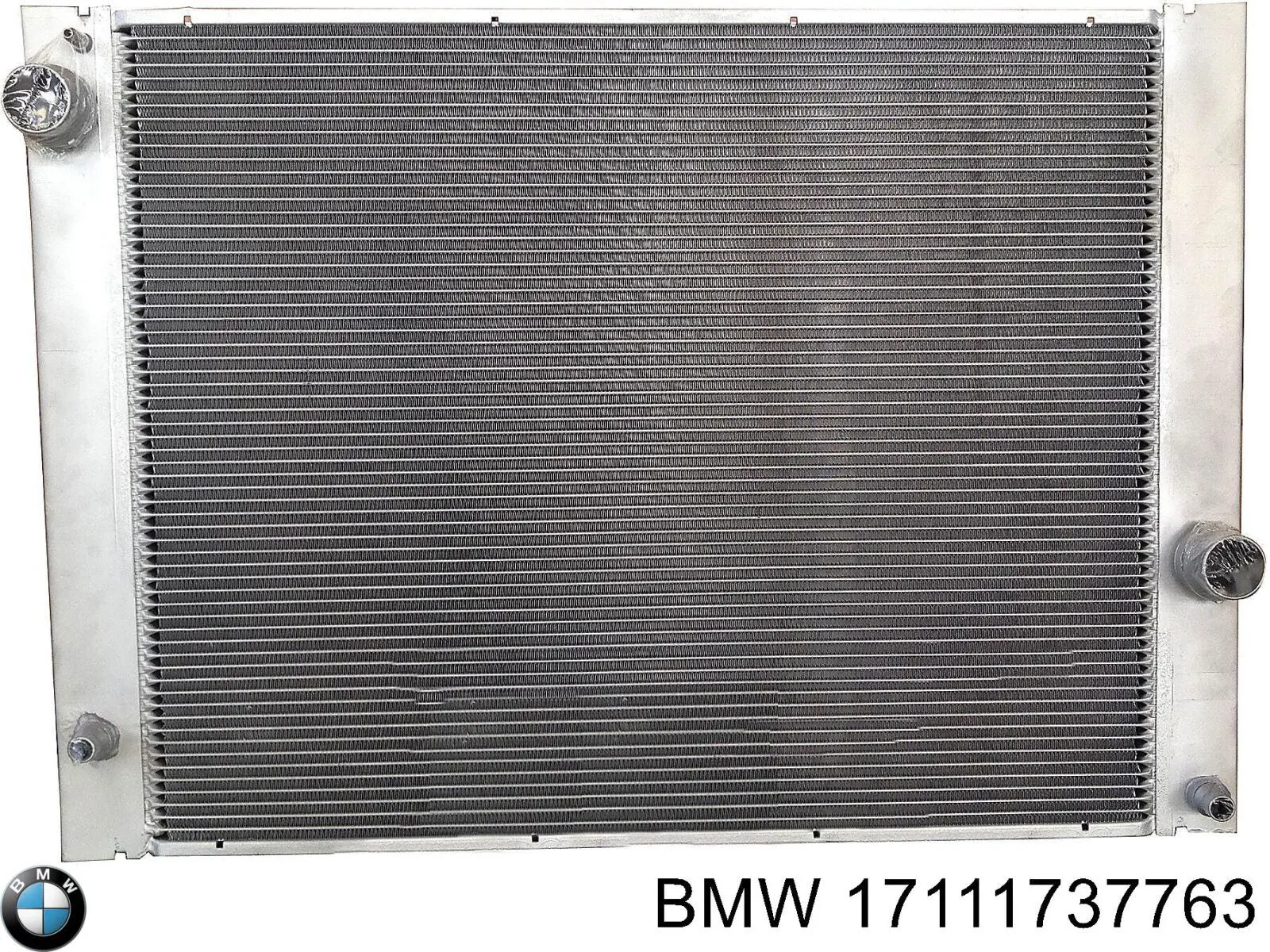 Радиатор 17111737763 BMW