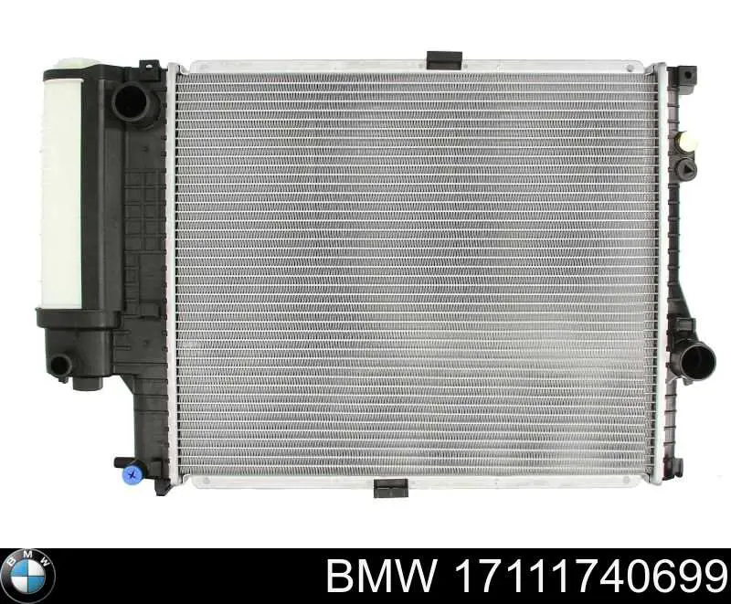 17111740699 BMW радиатор