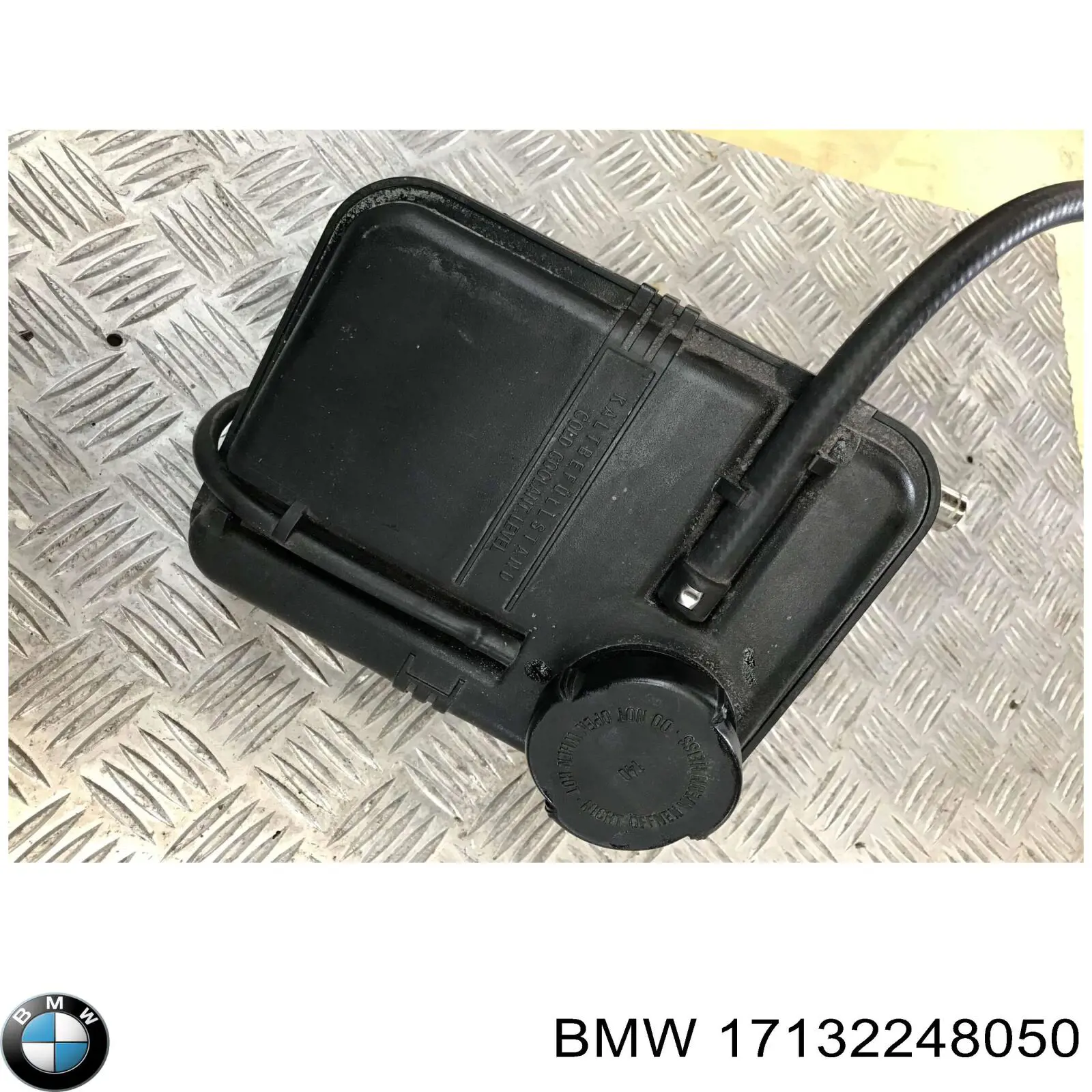 Бачок системы охлаждения двигателя расширительный BMW 2247033 цена, от 172.79 USD
