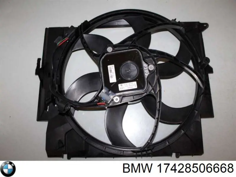 17428506668 BMW диффузор радиатора охлаждения, в сборе с мотором и крыльчаткой