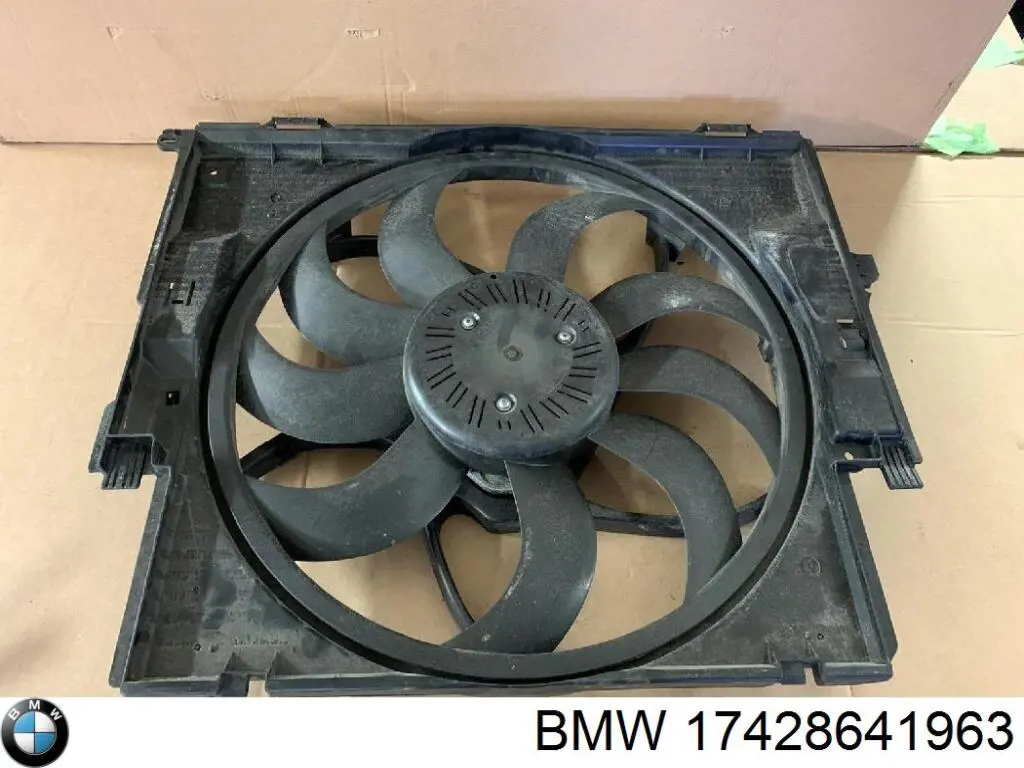 Диффузор вентилятора в сборе с мотором и крыльчаткой 17428641963 BMW