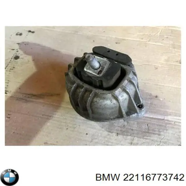 Левая/правая опора двигателя 22116773742 BMW