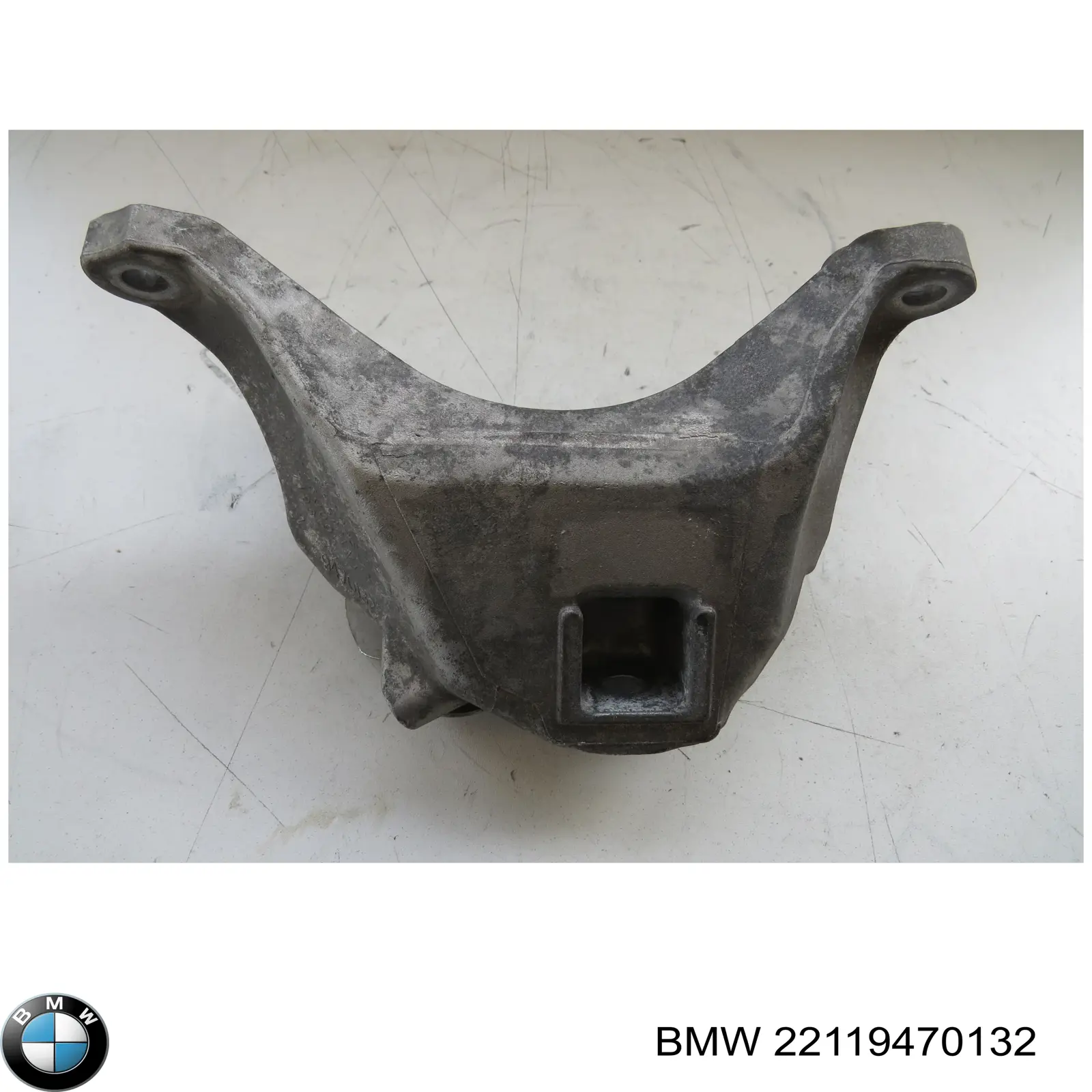 Кронштейн подушки (опоры) двигателя, правой BMW 22119470132
