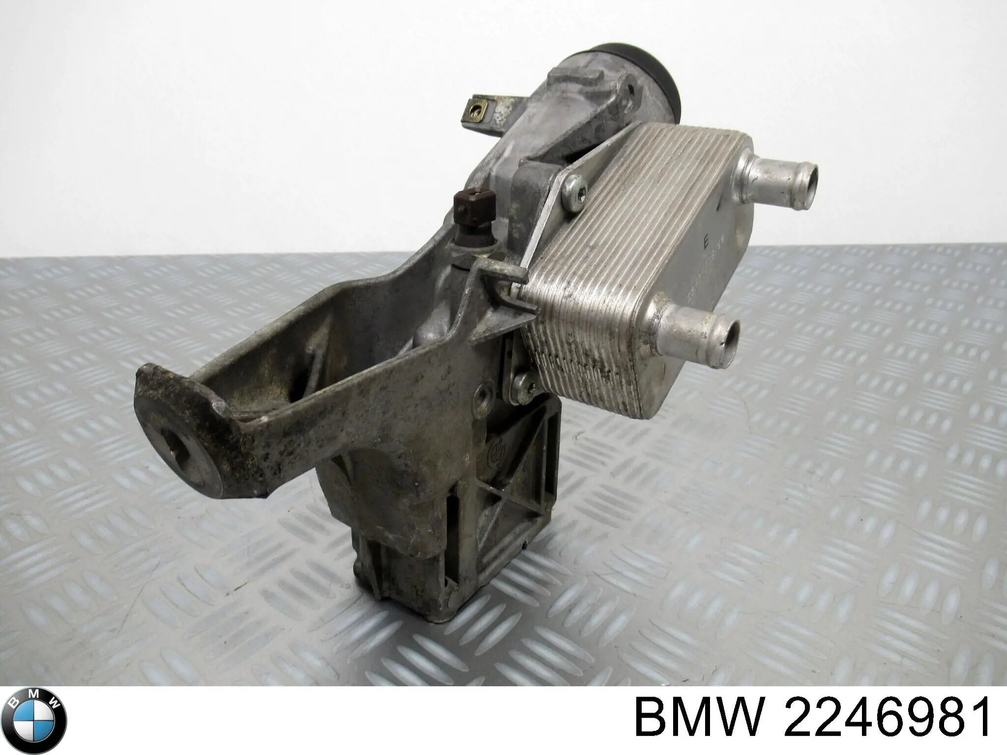  BMW 2246981 цена, от 14.95 USD