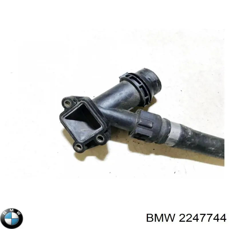 Фланец системы охлаждения BMW 2247744 цена, от 11.25 USD