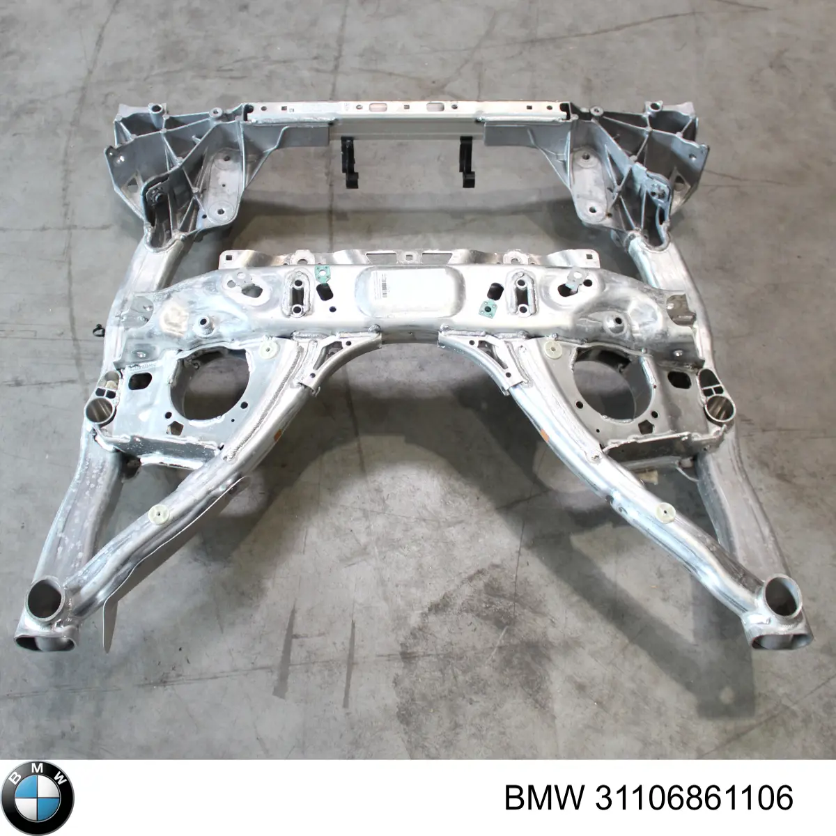 31106861106 BMW Подрамник передней подвески