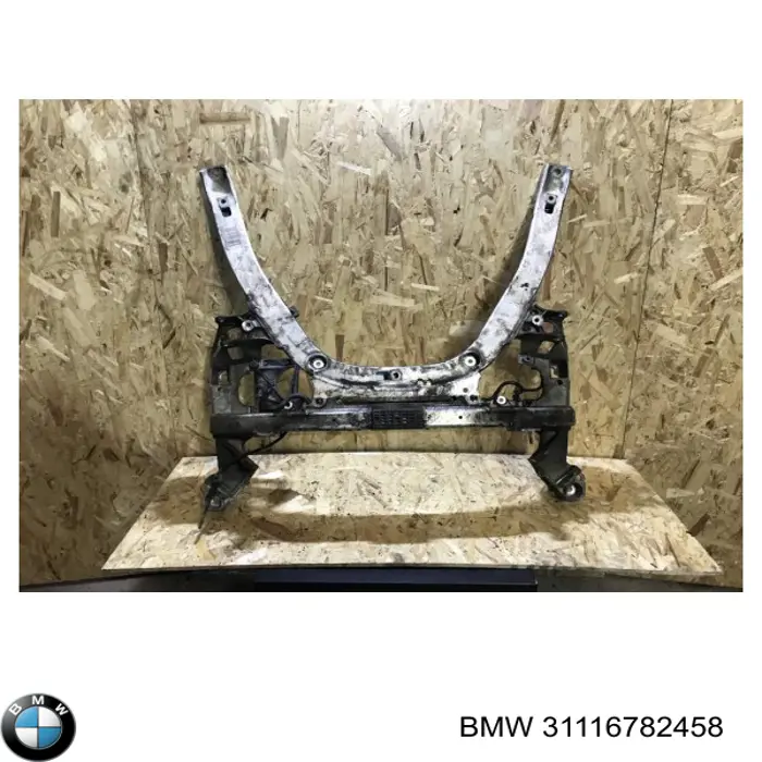 Подрамник передний 31116782458 BMW