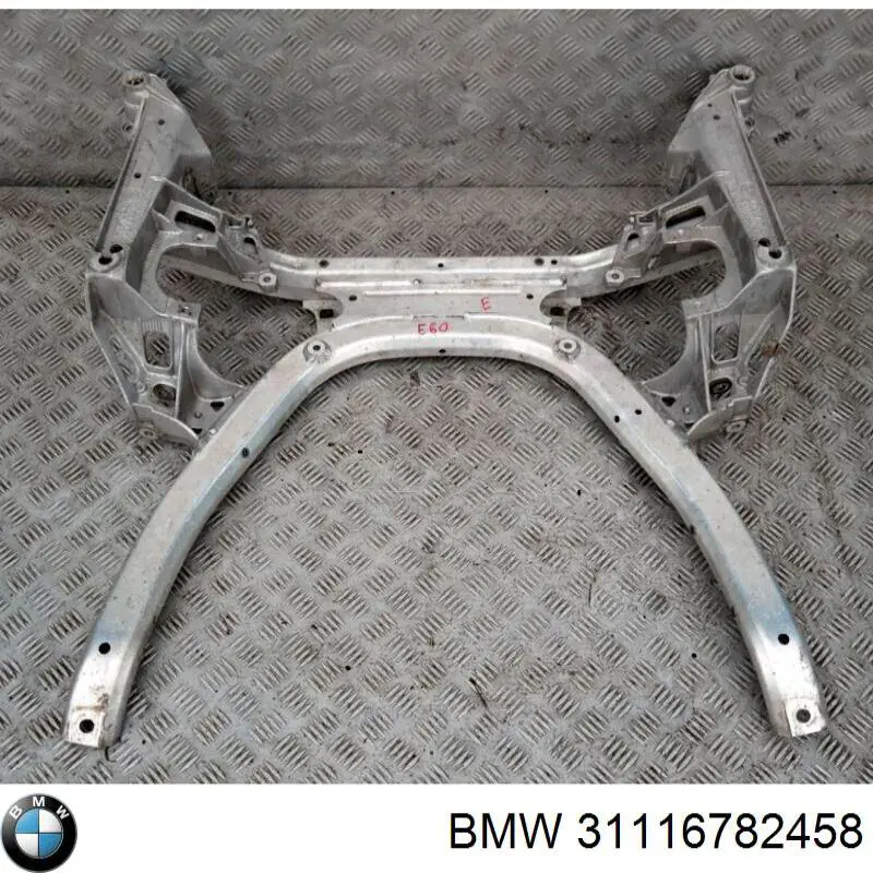 Подрамник передний 31116782458 BMW