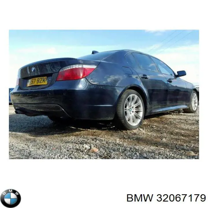 BMW 32067179