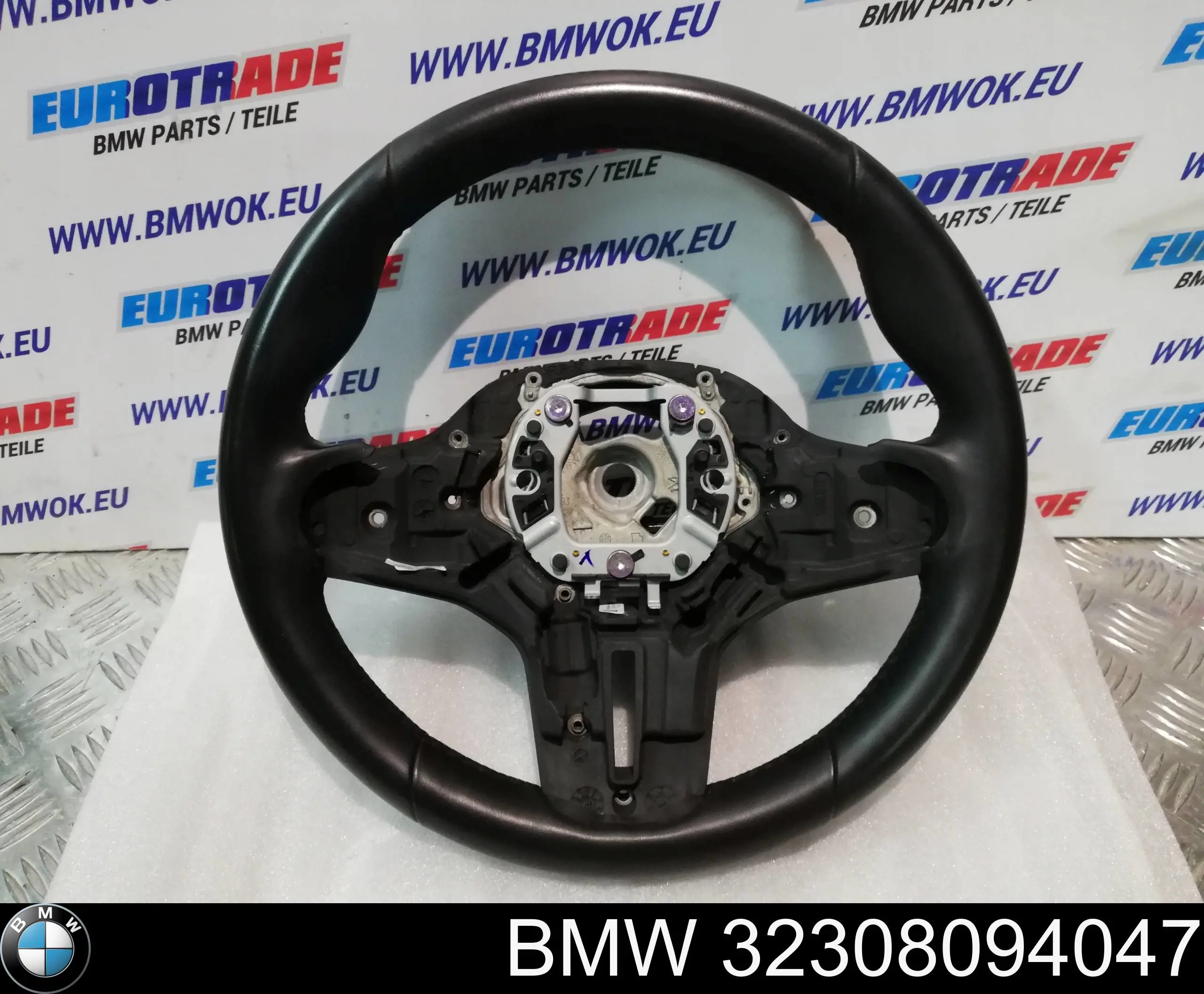 32308094047 BMW 