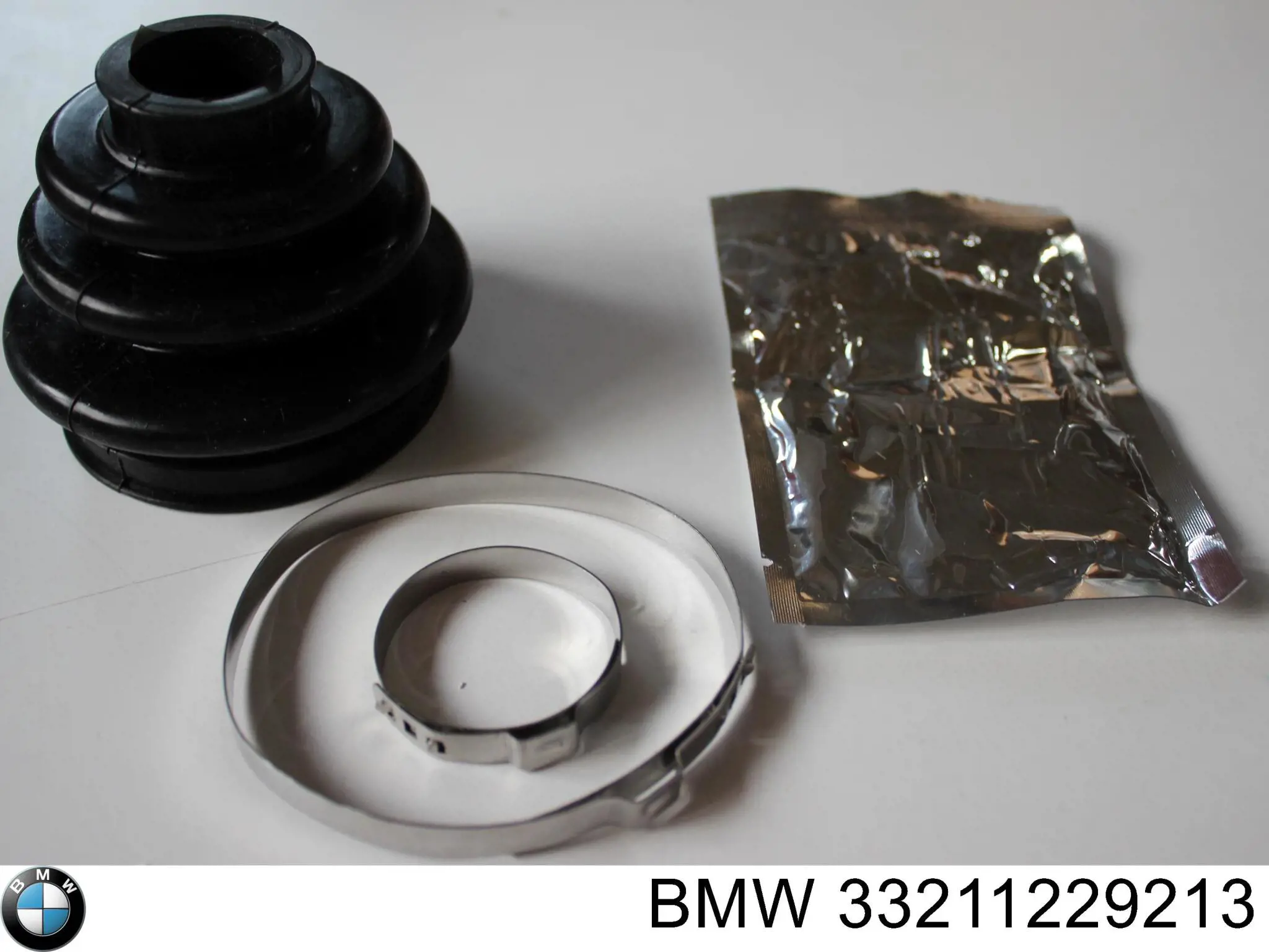 Купить 33211229213 BMW Пыльник ШРУСа задней полуоси наружный