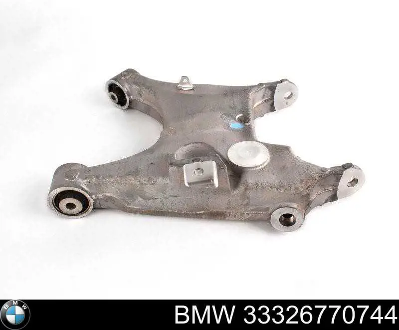 33326770744 BMW braço oscilante inferior direito de suspensão traseira