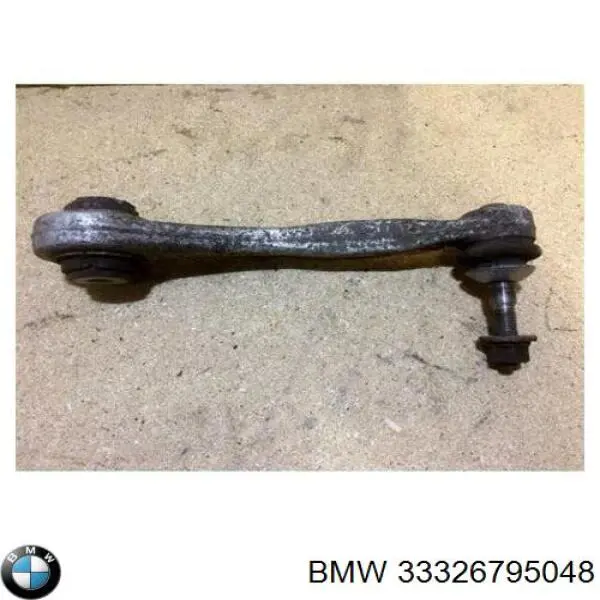 Рычаг задней подвески поперечный правый 33326795048 BMW