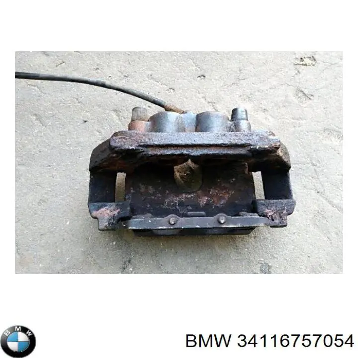 34116757054 BMW Суппорт тормозной, передний, правый