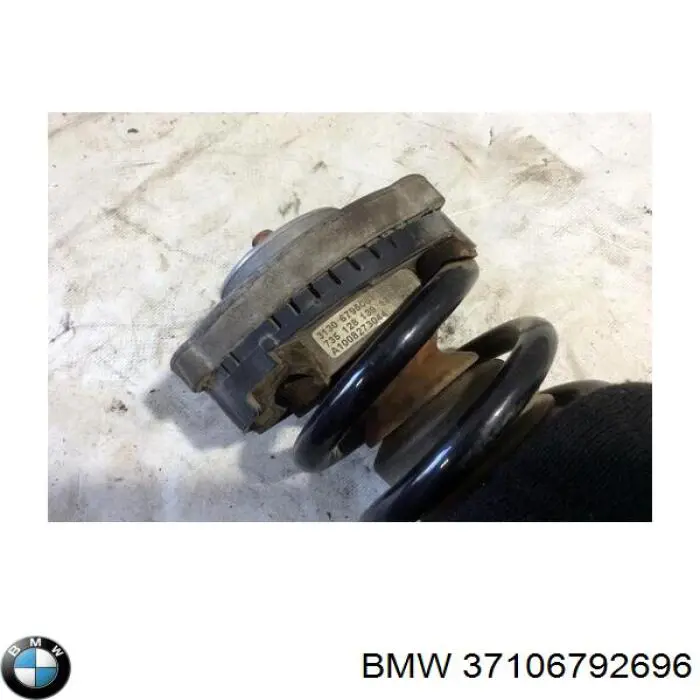 37116792696 BMW Амортизатор передней подвески правый