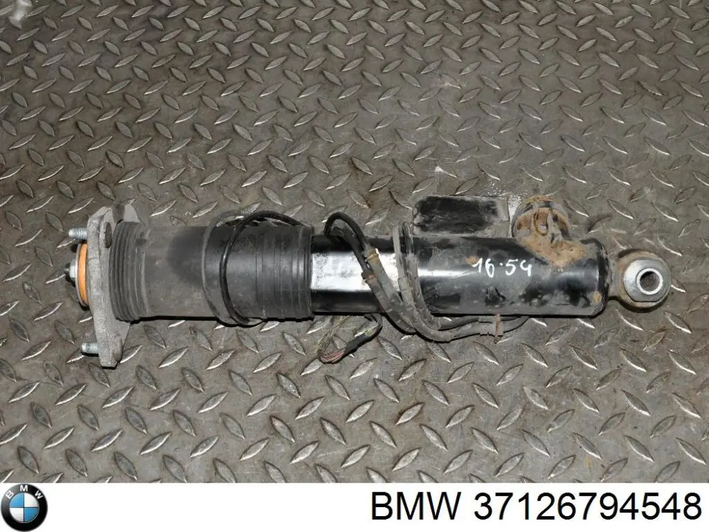 Амортизатор задний правый 37126794548 BMW