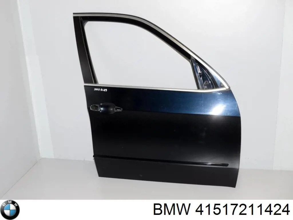 Дверь передняя правая BMW 41517211424