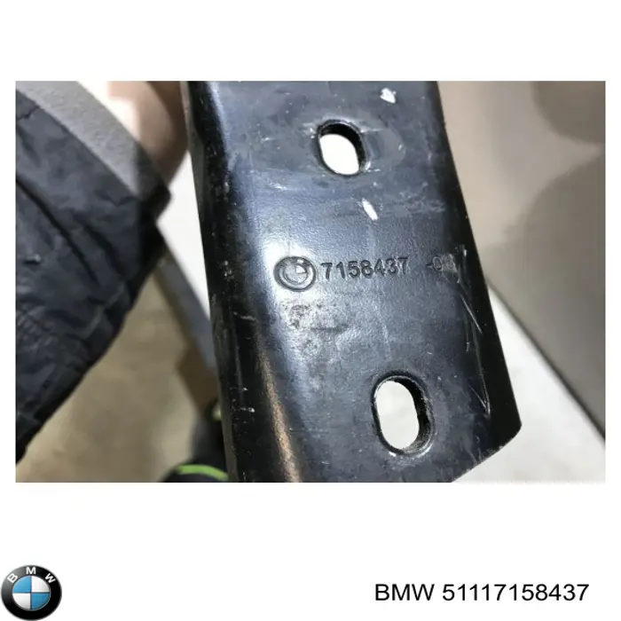 Placa sobreposta superior do painel dianteiro (de suporte do radiador) para BMW X5 (E70)