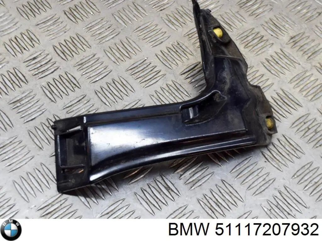 Soporte para guardabarros delantero, derecho delantero 51117207932 BMW