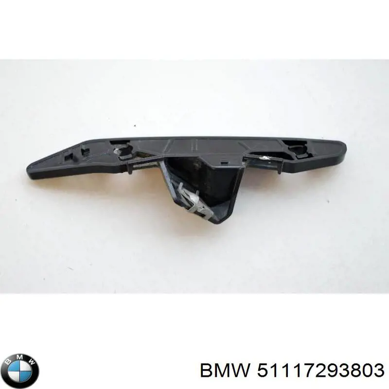 Кронштейн бампера переднего левый 51117293803 BMW
