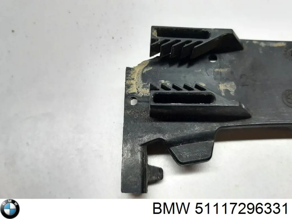 Направляющая переднего бампера BMW 51117296331 цена, от 6.34 USD