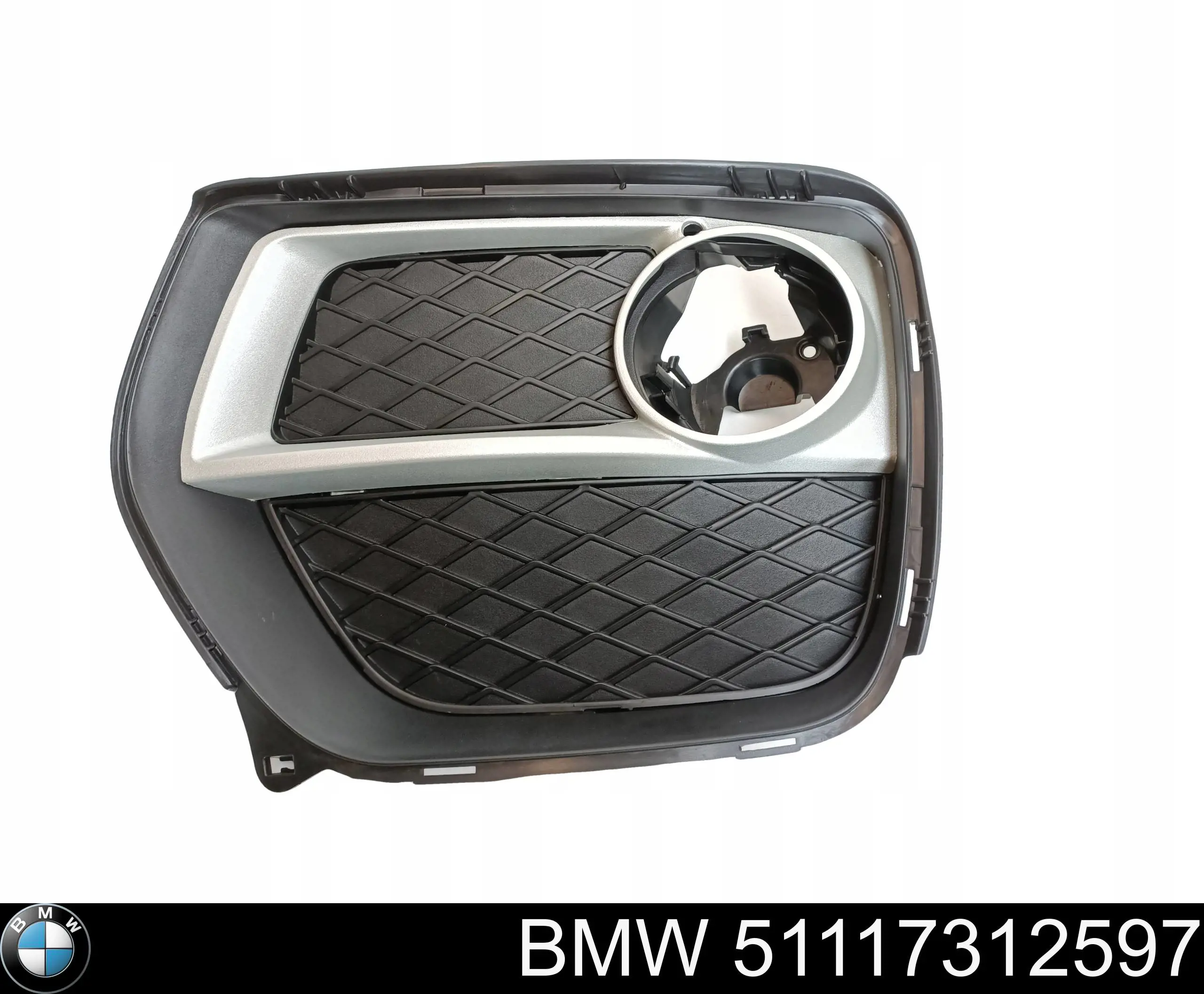 Рамка решетки переднего бампера BMW 51117312597