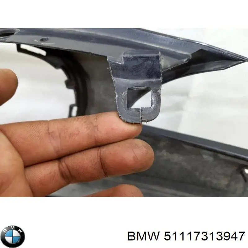 51117313947 BMW Бампер передний в сборе