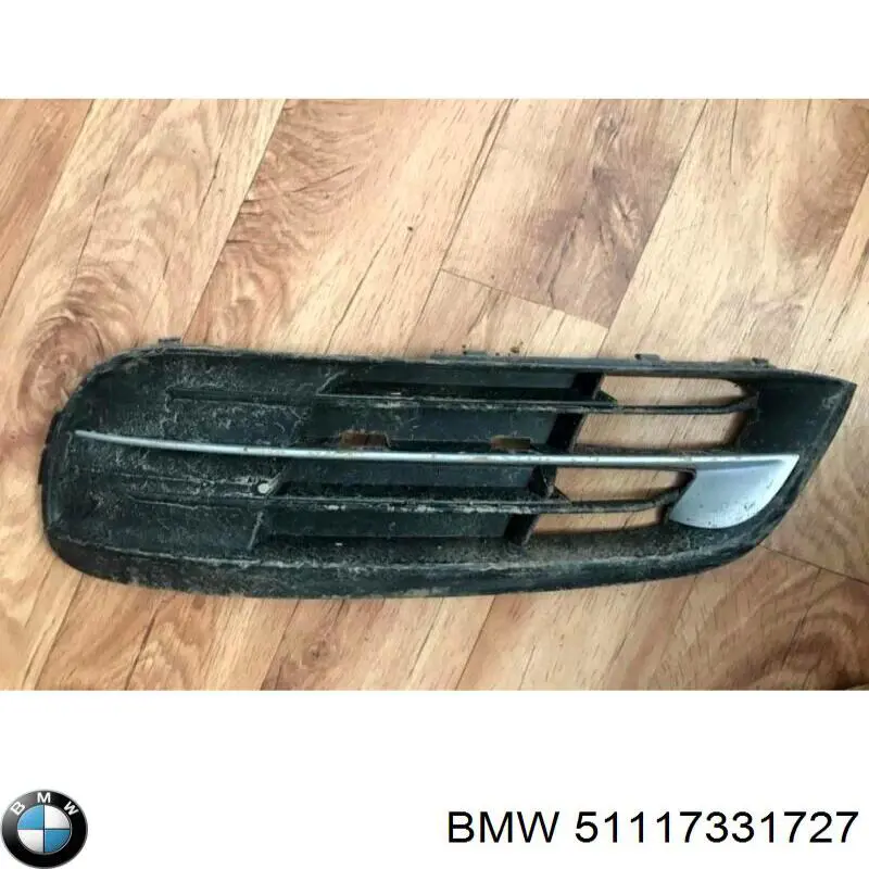 Решетка бампера переднего левая BMW 51117331727