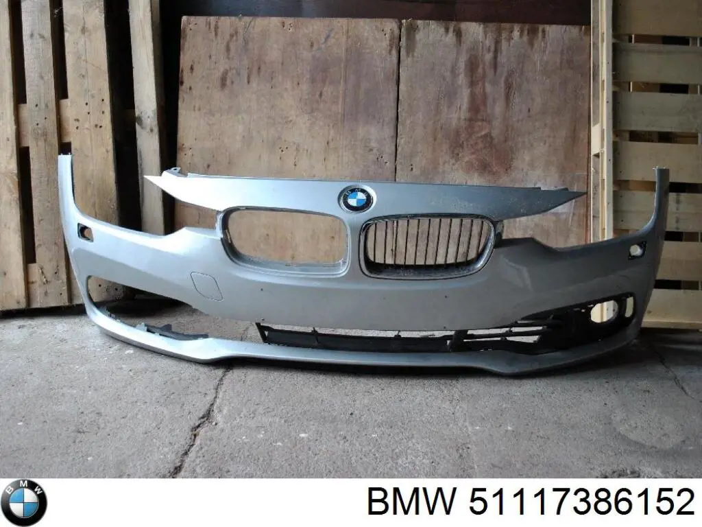 Решетка бампера переднего нижняя 51117386152 BMW