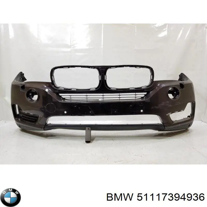 Передний бампер 51117378611 BMW