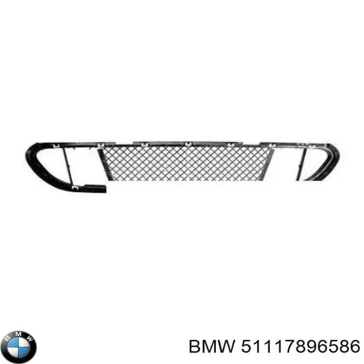 51117896586 BMW решетка бампера переднего центральная