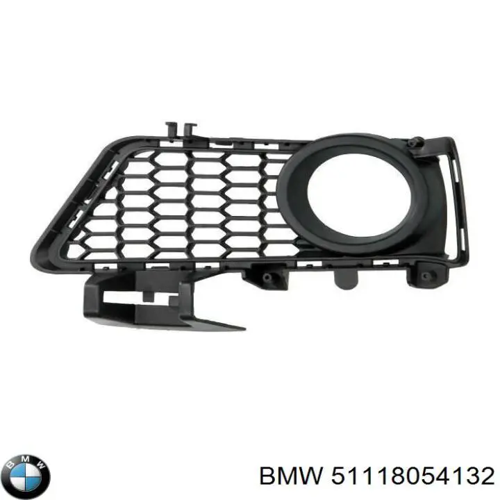 Решетка бампера переднего центральная 51118054132 BMW