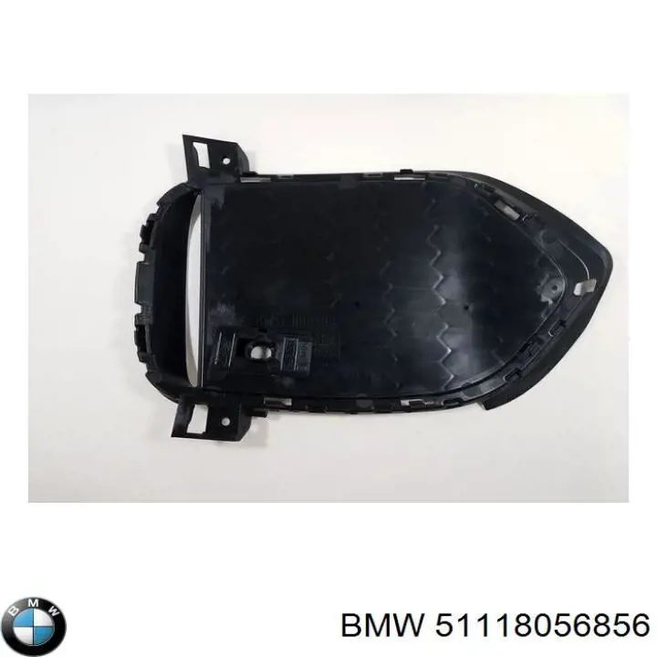 Решетка бампера переднего правая BMW 51118056856