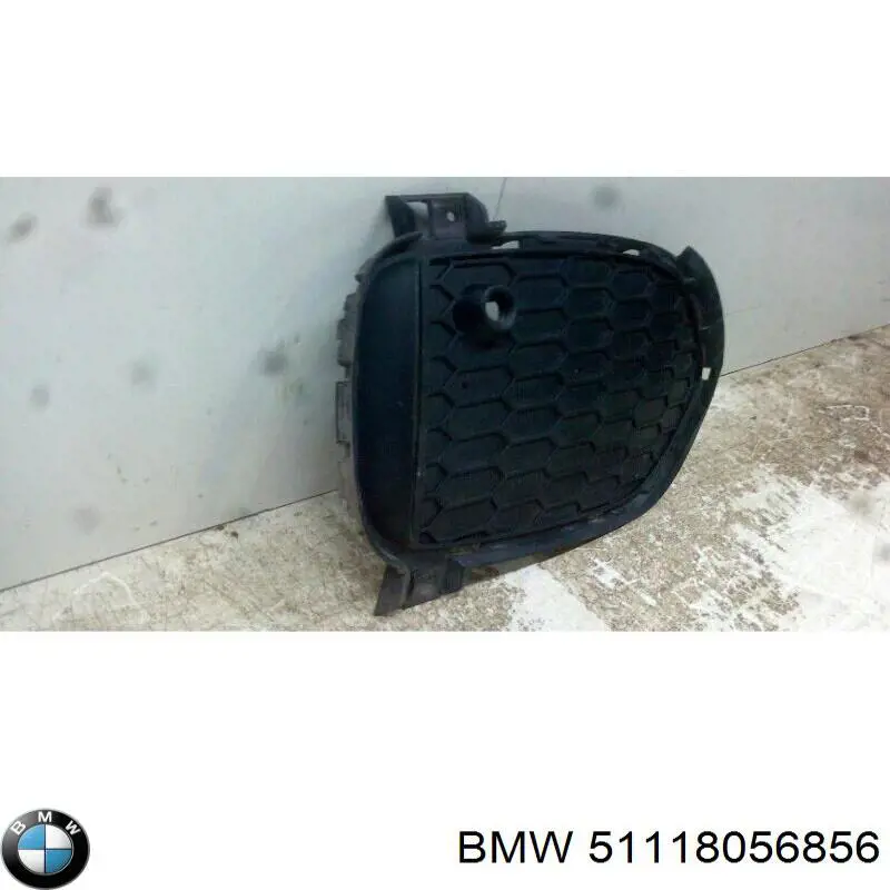 Купить 51118056856 BMW Решетка бампера переднего правая