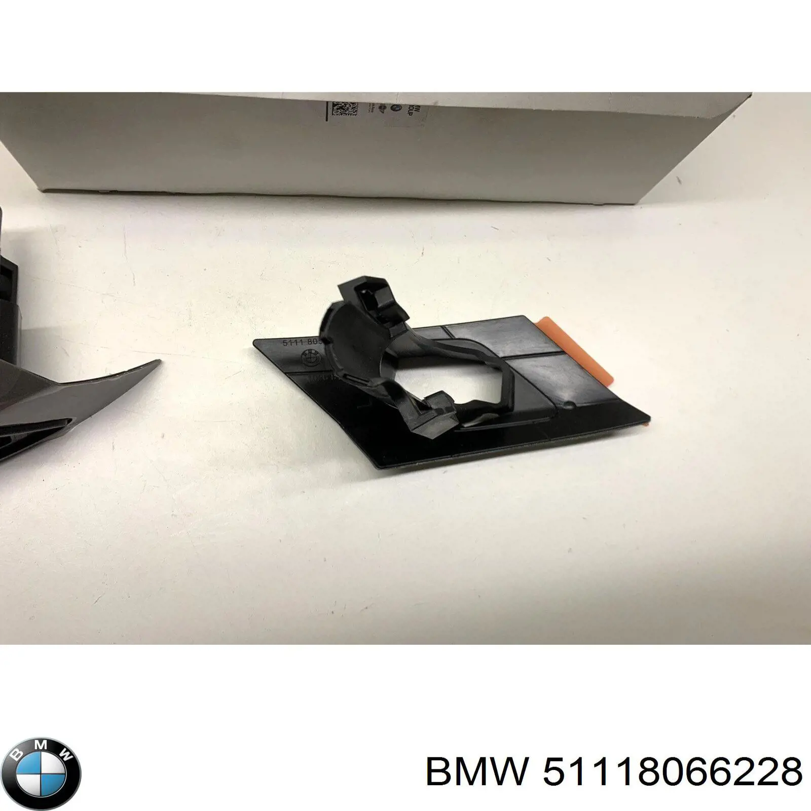  51118066228 BMW