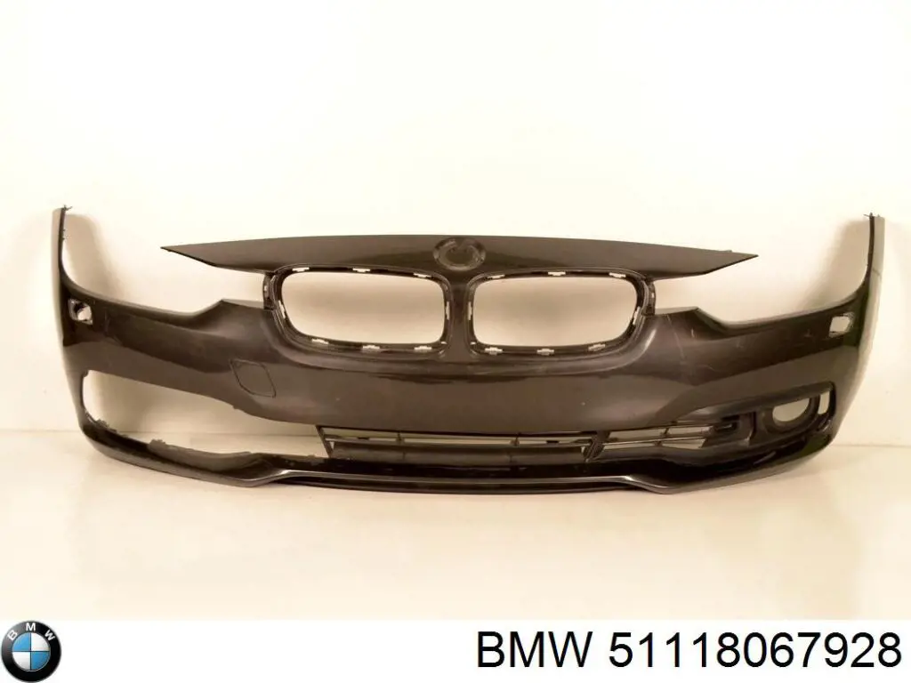 Передний бампер 51118067928 BMW