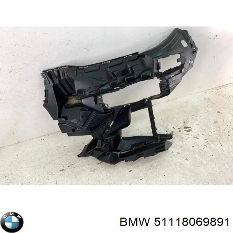 Кронштейн крепления противотуманной фары левой BMW 51118069891 цена, от 81.83 USD