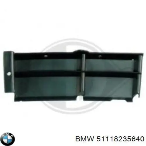 Решетка бампера переднего правая BMW 51118235640