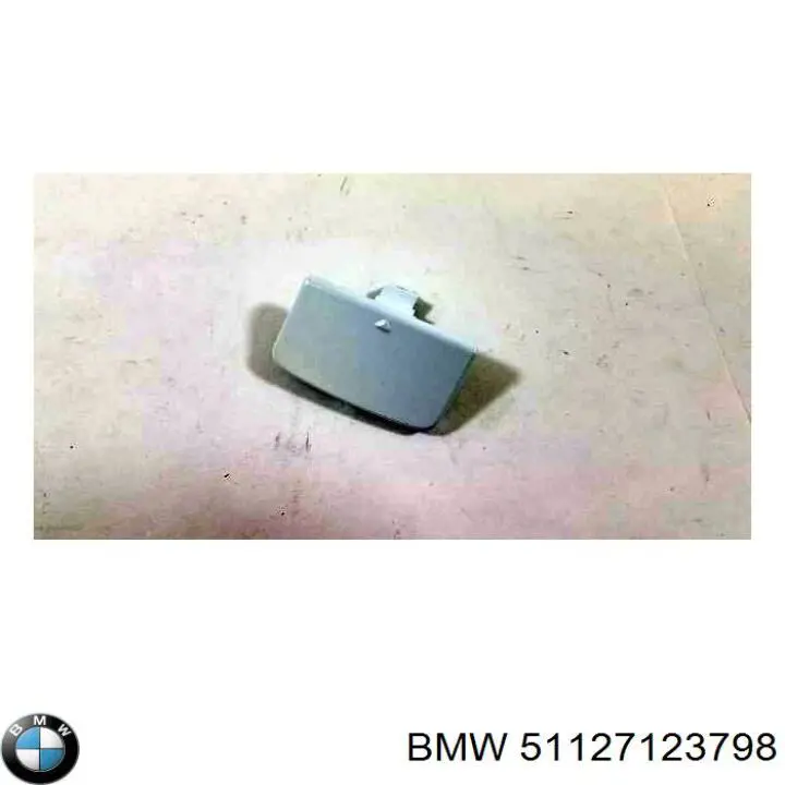 Кронштейн бампера заднего правый 51127123798 BMW