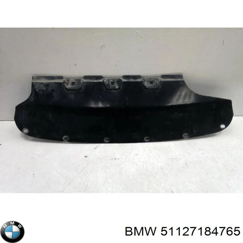 Soporte de guía para parachoques trasero 51127184765 BMW