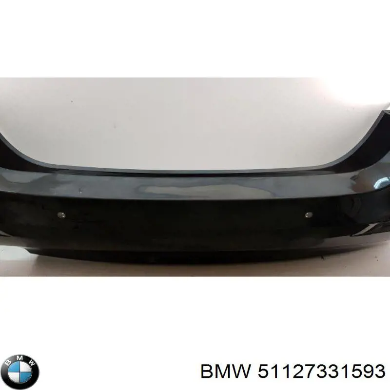 Задний бампер 51127331593 BMW