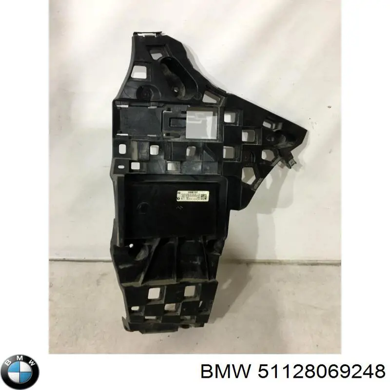 Кронштейн бампера заднего внешний правый BMW 51128069248 цена, от 71.35 USD