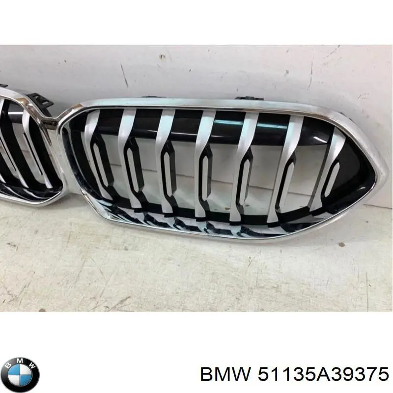 Купить 51135A39375 BMW Решетка радиатора