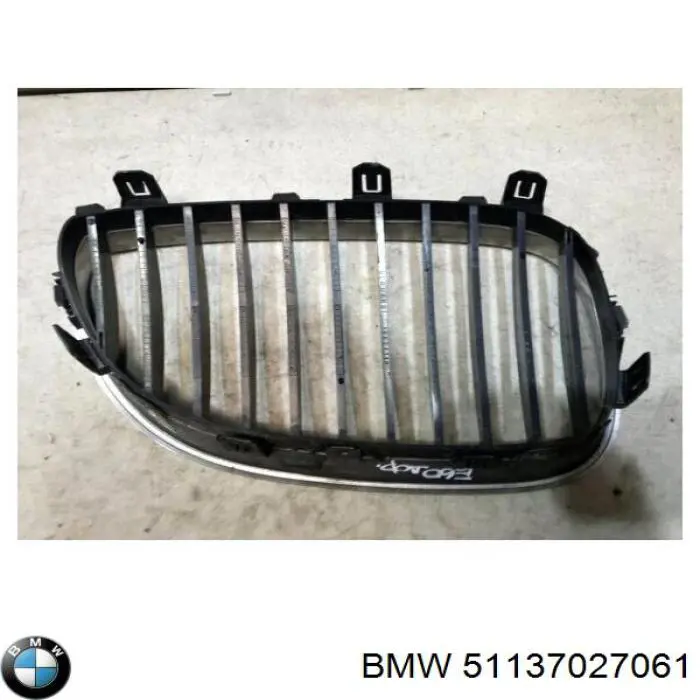 51137027061 BMW решетка радиатора левая
