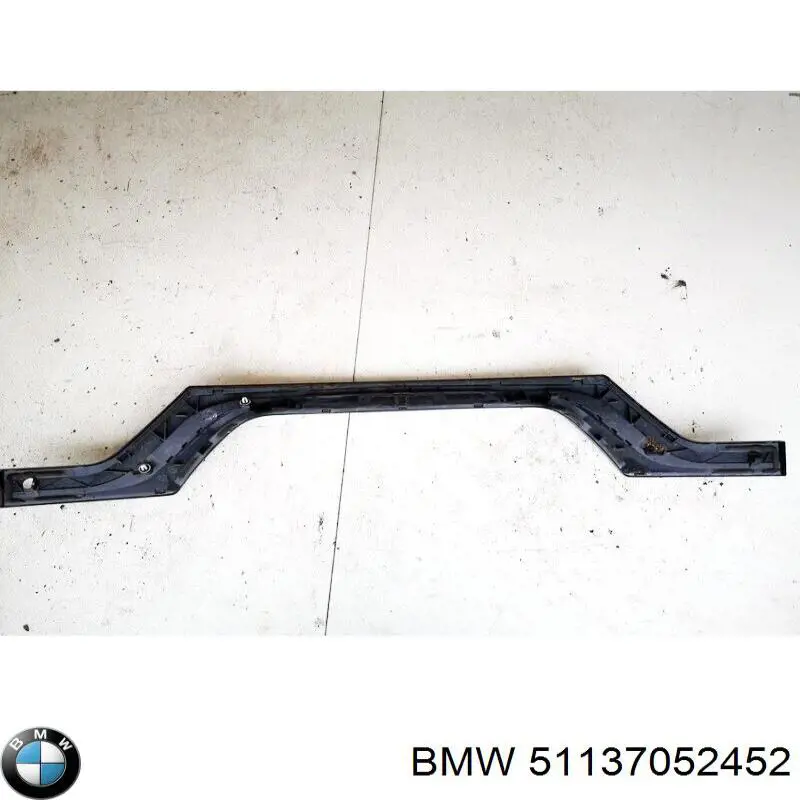  51137052452 BMW