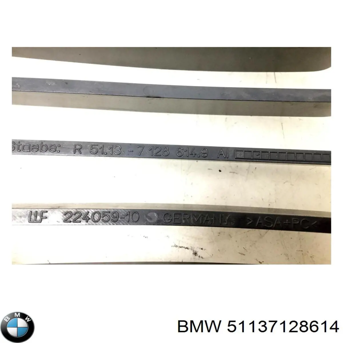  BMW 51137128614