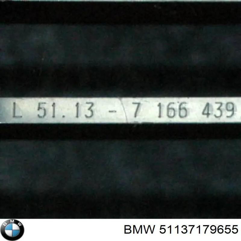 51137179655 BMW решетка радиатора левая