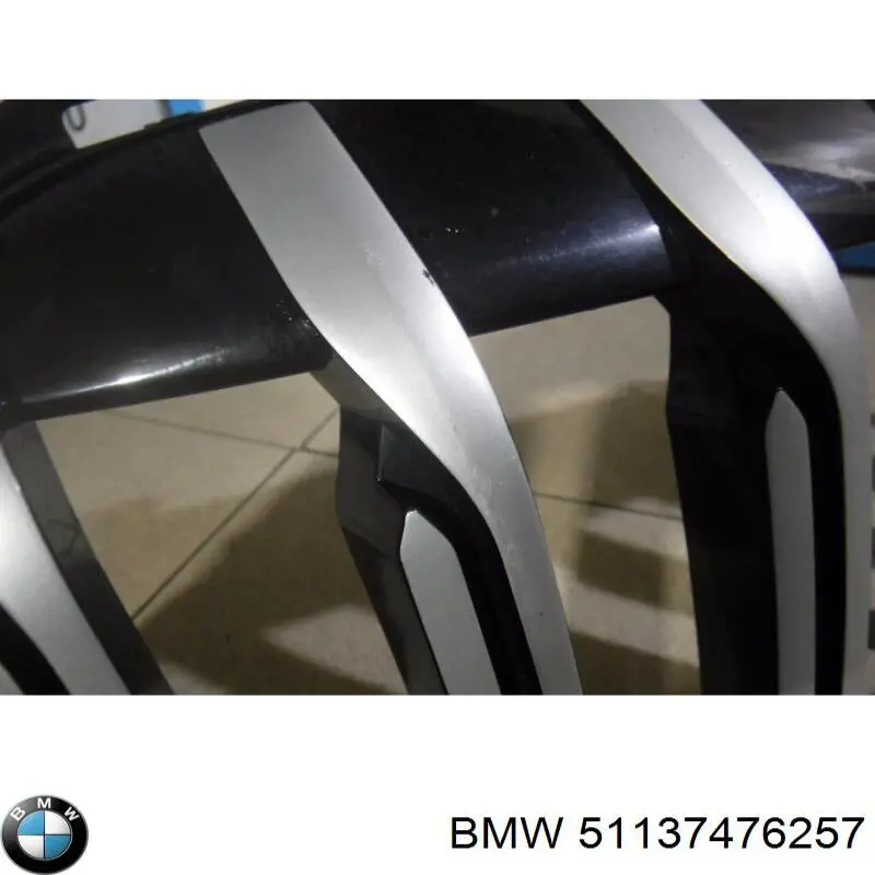 Купить 51137476257 BMW Решетка радиатора